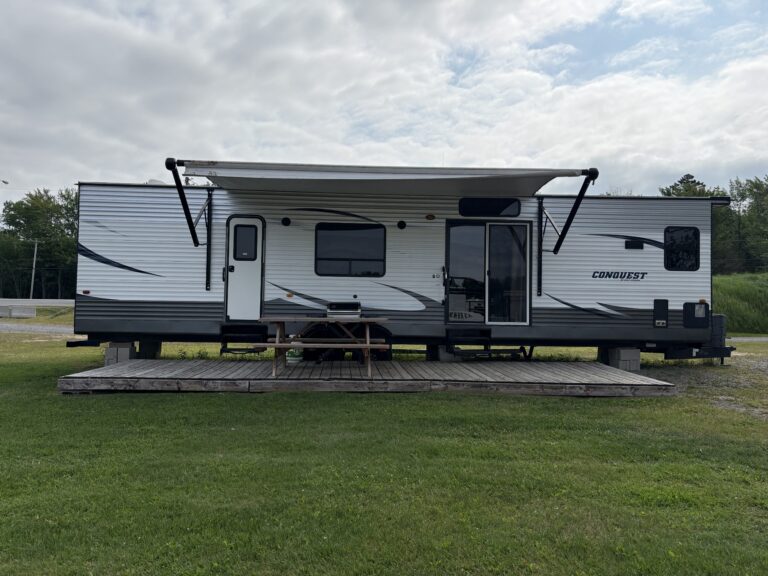 Roulotte de parc Conquest (terrain S5)